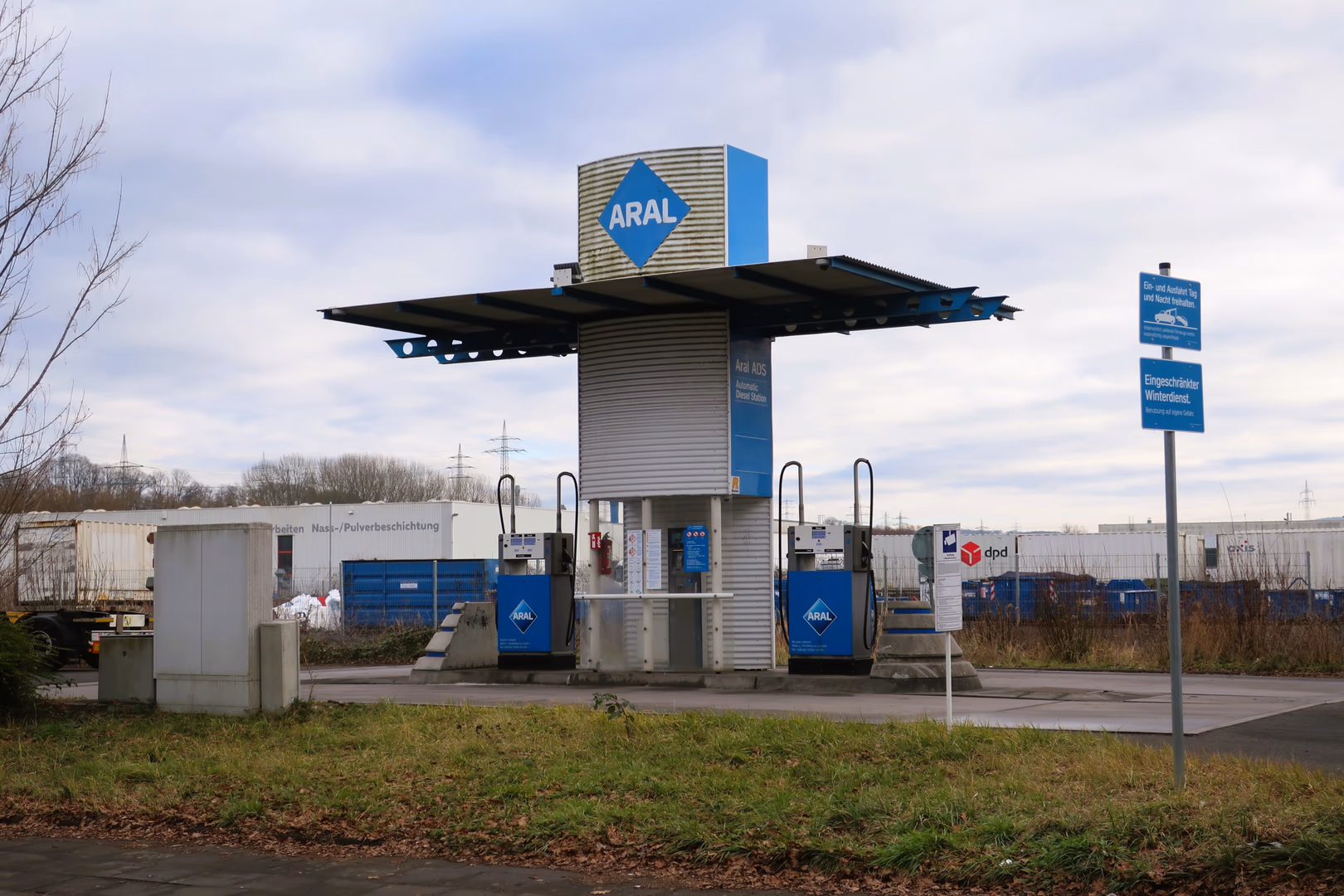 ADAC kritisiert langsamen Preisrückgang an Tankstellen