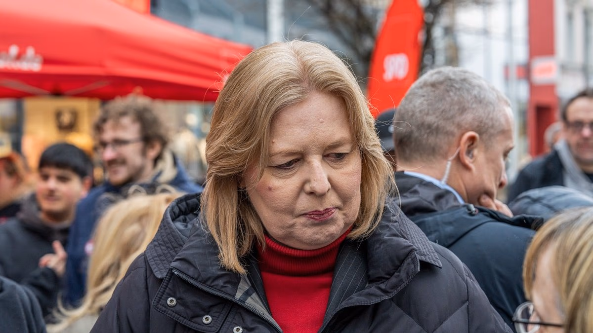 Bärbel Bas gibt ihre Ämter ab