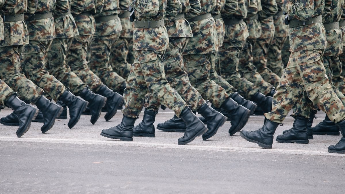 Bundeswehr wächst stärker als geplant