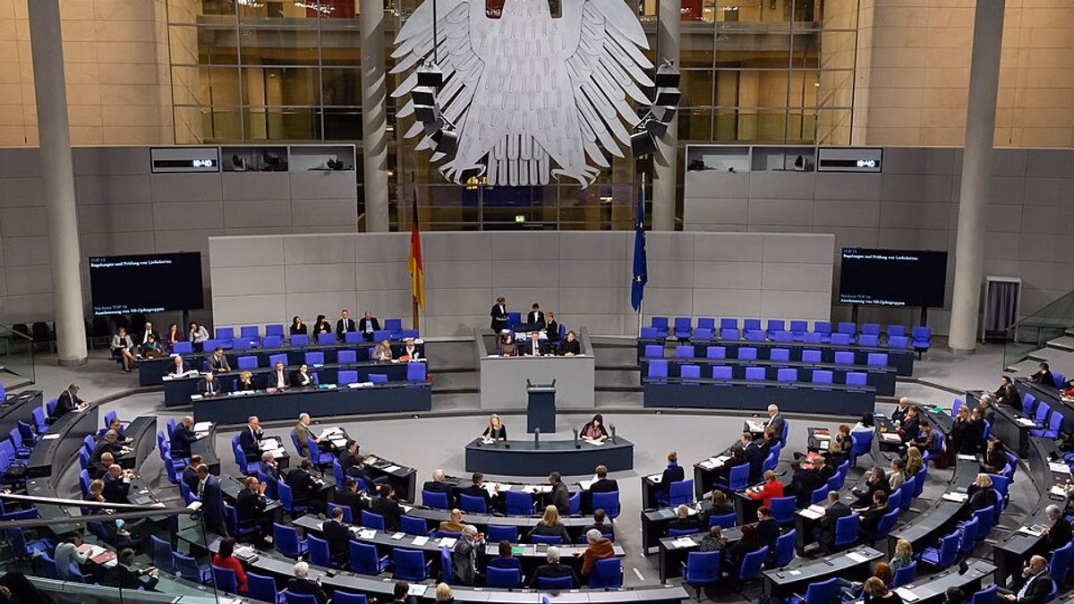 CDU schickt Anti-AfD-Broschüre an Bundestagsfraktion